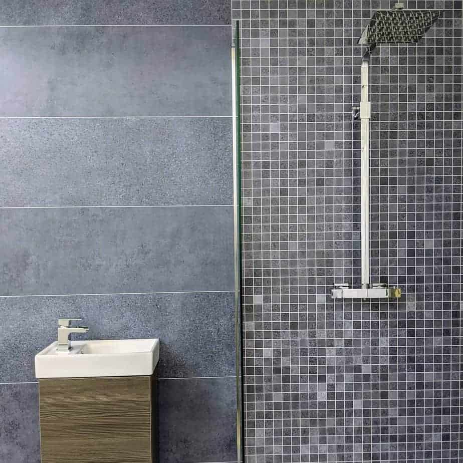 Panel de ducha Roman Blue Mosaic Mate de 10 mm (1 m x 2,4 m)