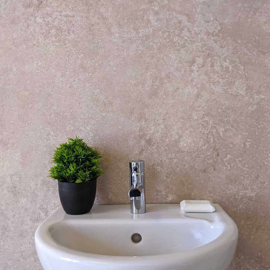 Panel de ducha York Stone mate de 10 mm (1 m x 2,4 m)