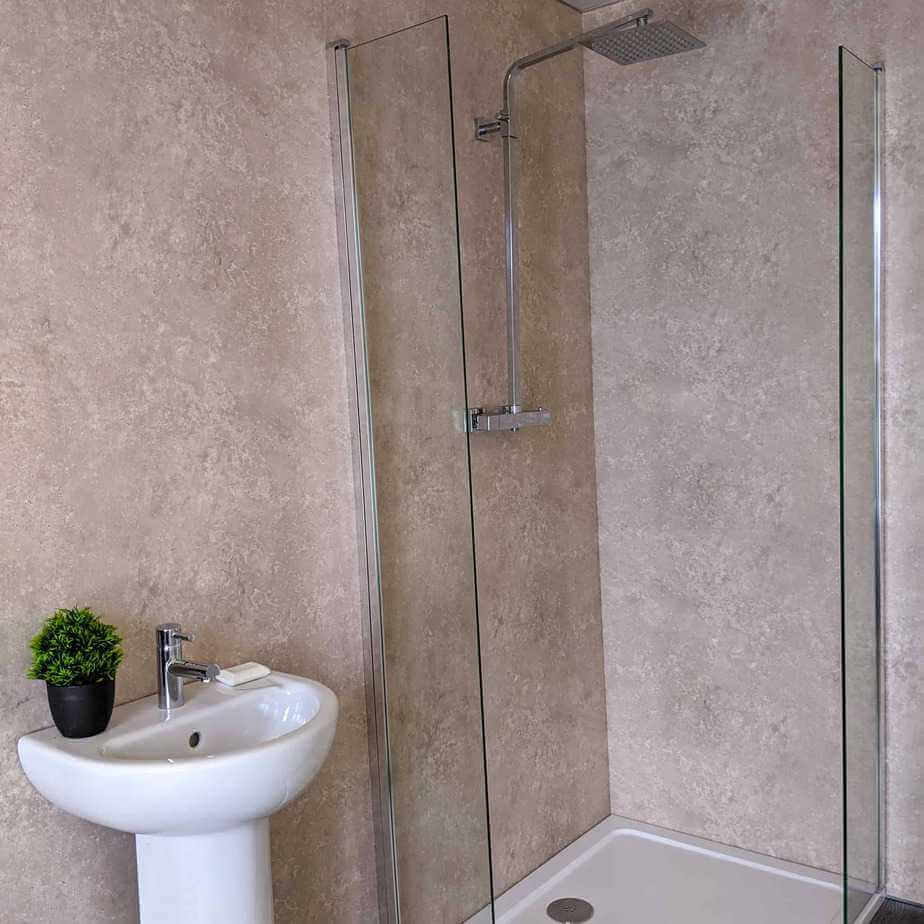 Panel de ducha York Stone mate de 10 mm (1 m x 2,4 m)