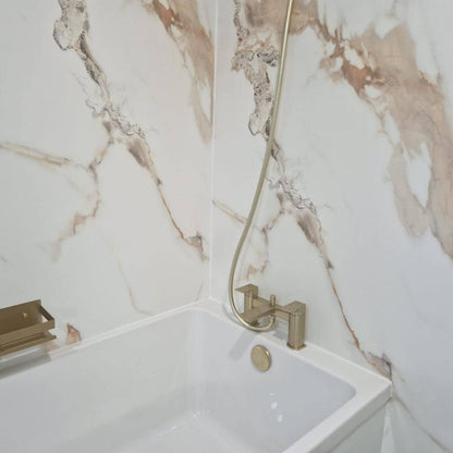 Panel de ducha Calacatta Marble Ultra Mate de 10 mm (1 m x 2,4 m)